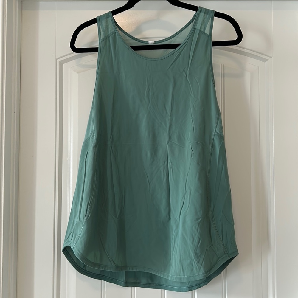 Lululemon tank